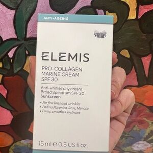 ELEMIS Aqua & White Anti-Ageing Sunscreen Box